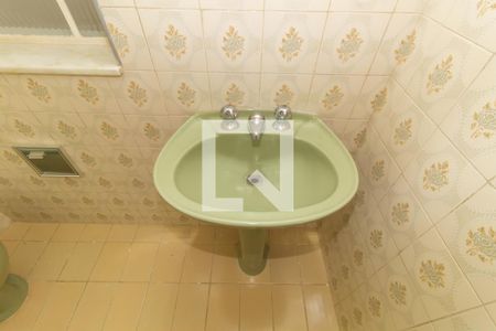 Casa à venda com 140m², 2 quartos e 2 vagasBanheiro