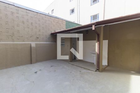 Casa à venda com 140m², 2 quartos e 2 vagasQuintal