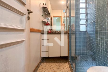 Apartamento à venda com 65m², 2 quartos e sem vaga Apartamento à venda com 65m², 2 quartos e sem vagaBanheiro Social