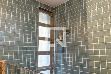 Apartamento à venda com 65m², 2 quartos e sem vaga Apartamento à venda com 65m², 2 quartos e sem vagaBanheiro Social