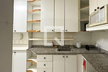 Apartamento à venda com 65m², 2 quartos e sem vaga Apartamento à venda com 65m², 2 quartos e sem vagaCozinha