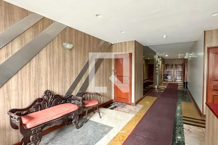 Apartamento à venda com 65m², 2 quartos e sem vaga Apartamento à venda com 65m², 2 quartos e sem vagaEntrada