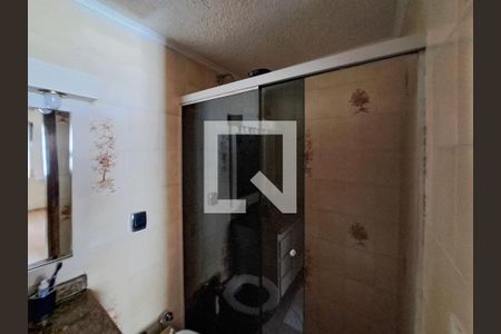 Casa à venda com 400m², 6 quartos e 3 vagas Casa à venda com 400m², 6 quartos e 3 vagasBanheiro da Suíte 2