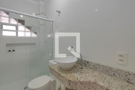 Casa para alugar com 65m², 2 quartos e 2 vagasBanheiro