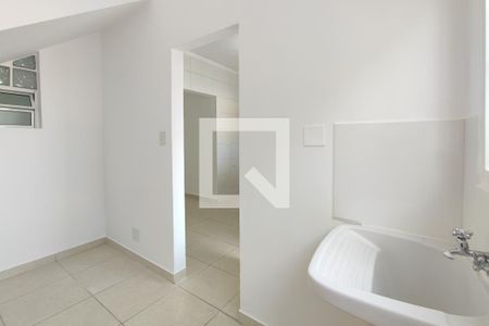 Casa para alugar com 65m², 2 quartos e 2 vagasÁrea de Serviço