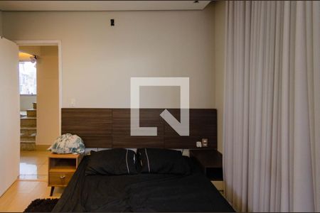 Apartamento à venda com 120m², 2 quartos e 3 vagas Apartamento à venda com 120m², 2 quartos e 3 vagasSemi-Suíte