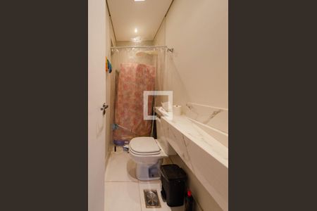 Apartamento à venda com 120m², 2 quartos e 3 vagas Apartamento à venda com 120m², 2 quartos e 3 vagasBanheiro 2