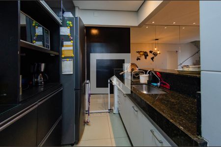 Apartamento à venda com 120m², 2 quartos e 3 vagas Apartamento à venda com 120m², 2 quartos e 3 vagasCozinha