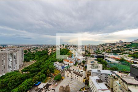 Apartamento à venda com 120m², 2 quartos e 3 vagas Apartamento à venda com 120m², 2 quartos e 3 vagasVista