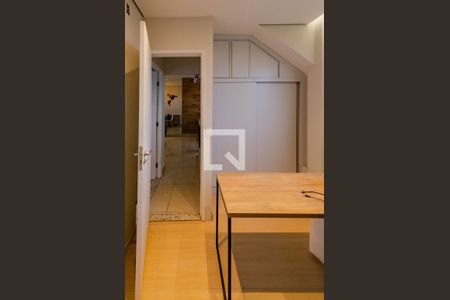 Apartamento à venda com 120m², 2 quartos e 3 vagas Apartamento à venda com 120m², 2 quartos e 3 vagasQuarto 1