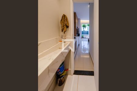 Apartamento à venda com 120m², 2 quartos e 3 vagas Apartamento à venda com 120m², 2 quartos e 3 vagasBanheiro 2