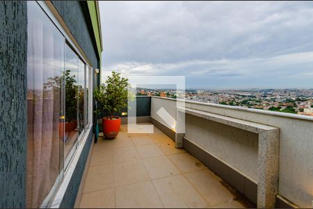 Apartamento à venda com 120m², 2 quartos e 3 vagas Apartamento à venda com 120m², 2 quartos e 3 vagasCobertura