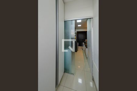 Apartamento à venda com 120m², 2 quartos e 3 vagas Apartamento à venda com 120m², 2 quartos e 3 vagasÁrea de serviço