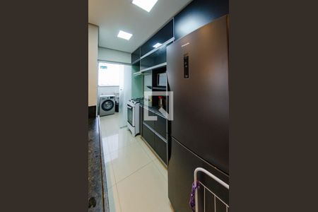 Apartamento à venda com 120m², 2 quartos e 3 vagas Apartamento à venda com 120m², 2 quartos e 3 vagasCozinha