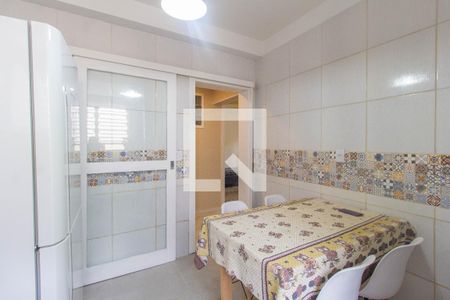 Casa de condomínio à venda com 126m², 2 quartos e 1 vagaCozinha e Área de Serviço