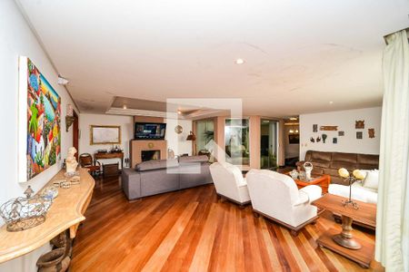 Sala de casa à venda com 4 quartos, 372m² em Chácara das Pedras, Porto Alegre