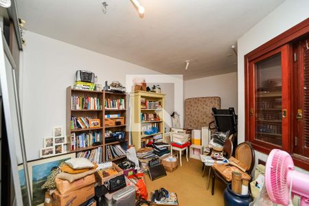 Casa à venda com 372m², 4 quartos e 2 vagasQuarto 1