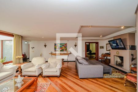 Sala de casa à venda com 4 quartos, 372m² em Chácara das Pedras, Porto Alegre