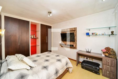 Casa à venda com 372m², 4 quartos e 2 vagasQuarto 2