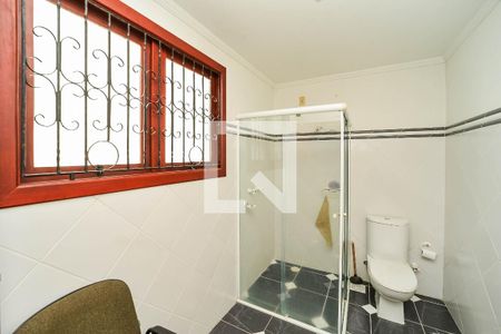 Casa à venda com 372m², 4 quartos e 2 vagasBanheiro social