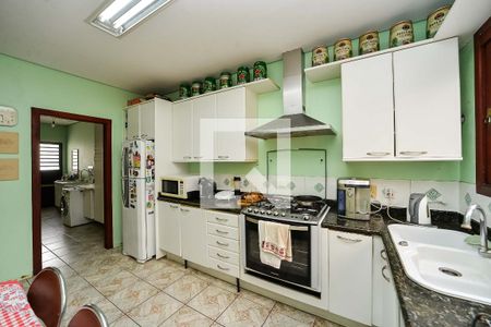 Casa à venda com 372m², 4 quartos e 2 vagasCozinha