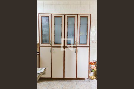 Casa à venda com 431m², 8 quartos e 3 vagasCozinha