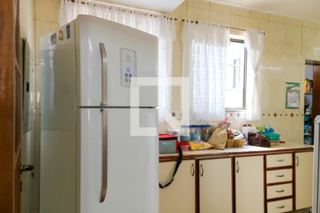 Casa à venda com 431m², 8 quartos e 3 vagasCozinha