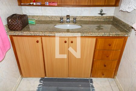 Casa à venda com 431m², 8 quartos e 3 vagasBanheiro da Suíte 1