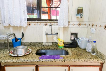 Casa à venda com 431m², 8 quartos e 3 vagasCozinha