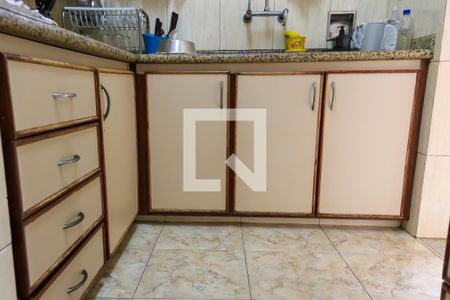 Casa à venda com 431m², 8 quartos e 3 vagasCozinha