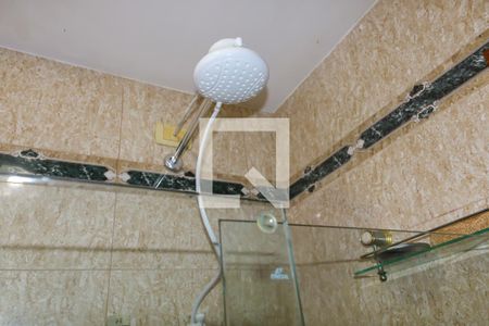 Casa à venda com 431m², 8 quartos e 3 vagasBanheiro social 1º Pavimento