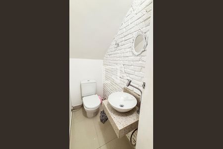 Lavabo de casa para alugar com 3 quartos, 114m² em Vila Príncipe de Gales, Santo André