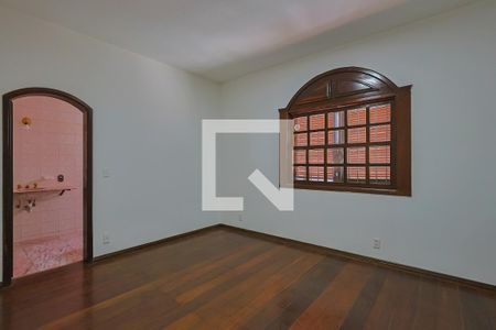 Casa para alugar com 360m², 3 quartos e 4 vagas Casa para alugar com 360m², 3 quartos e 4 vagasQuarto 3 - Suíte