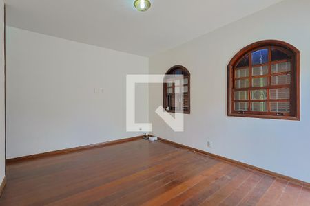 Casa para alugar com 360m², 3 quartos e 4 vagas Casa para alugar com 360m², 3 quartos e 4 vagasQuarto 2 - Suíte