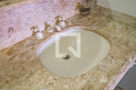 Banheiro de kitnet/studio para alugar com 1 quarto, 45m² em Jardim Paulista, São Paulo