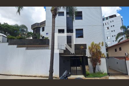 Apartamento à venda com 247m², 4 quartos e 2 vagasFachada