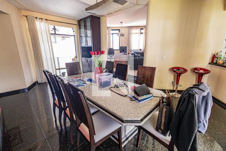 Apartamento à venda com 247m², 4 quartos e 2 vagasCopa