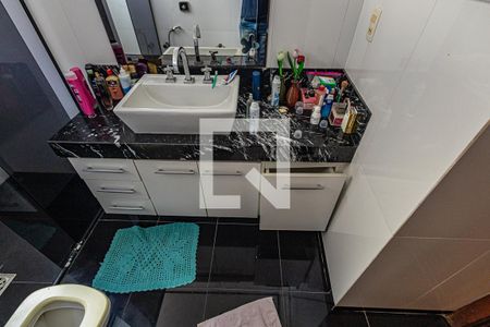 Apartamento à venda com 247m², 4 quartos e 2 vagasBanheiro