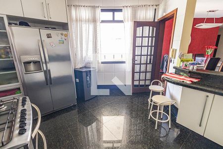 Apartamento à venda com 247m², 4 quartos e 2 vagasCozinha