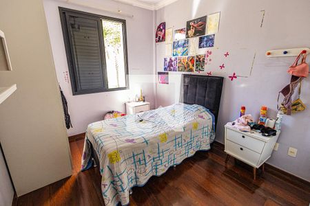 Apartamento à venda com 247m², 4 quartos e 2 vagasQuarto 2