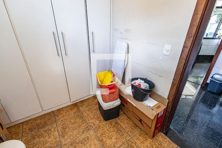 Apartamento à venda com 247m², 4 quartos e 2 vagasQuarto de serviço / suite