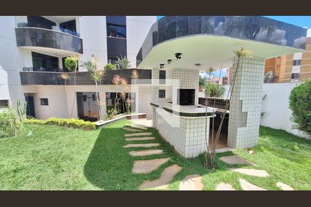 Apartamento à venda com 247m², 4 quartos e 2 vagasLazer: salão de festas / churrasqueira