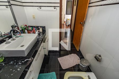 Apartamento à venda com 247m², 4 quartos e 2 vagasBanheiro