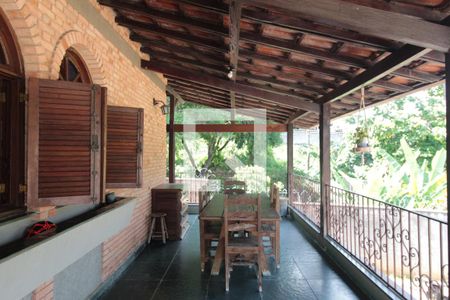 Casa à venda com 514m², 2 quartos e 15 vagasVaranda