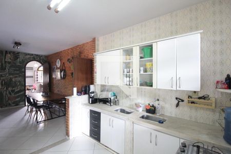 Casa à venda com 514m², 2 quartos e 15 vagasCozinha