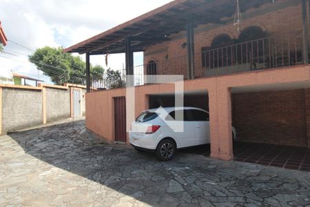 Casa à venda com 514m², 2 quartos e 15 vagasÁrea Externa
