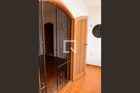 Casa para alugar com 170m², 2 quartos e 2 vagasSacada