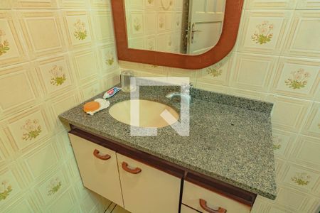 Casa à venda com 200m², 2 quartos e 2 vagasBanheiro