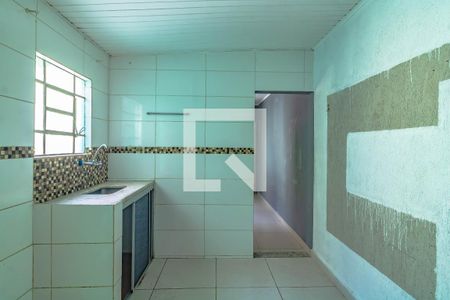 Casa à venda com 200m², 2 quartos e 2 vagasedícula - sala/cozinha