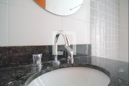 Apartamento à venda com 50m², 2 quartos e 2 vagasBanheiro da Suíte - Torneira